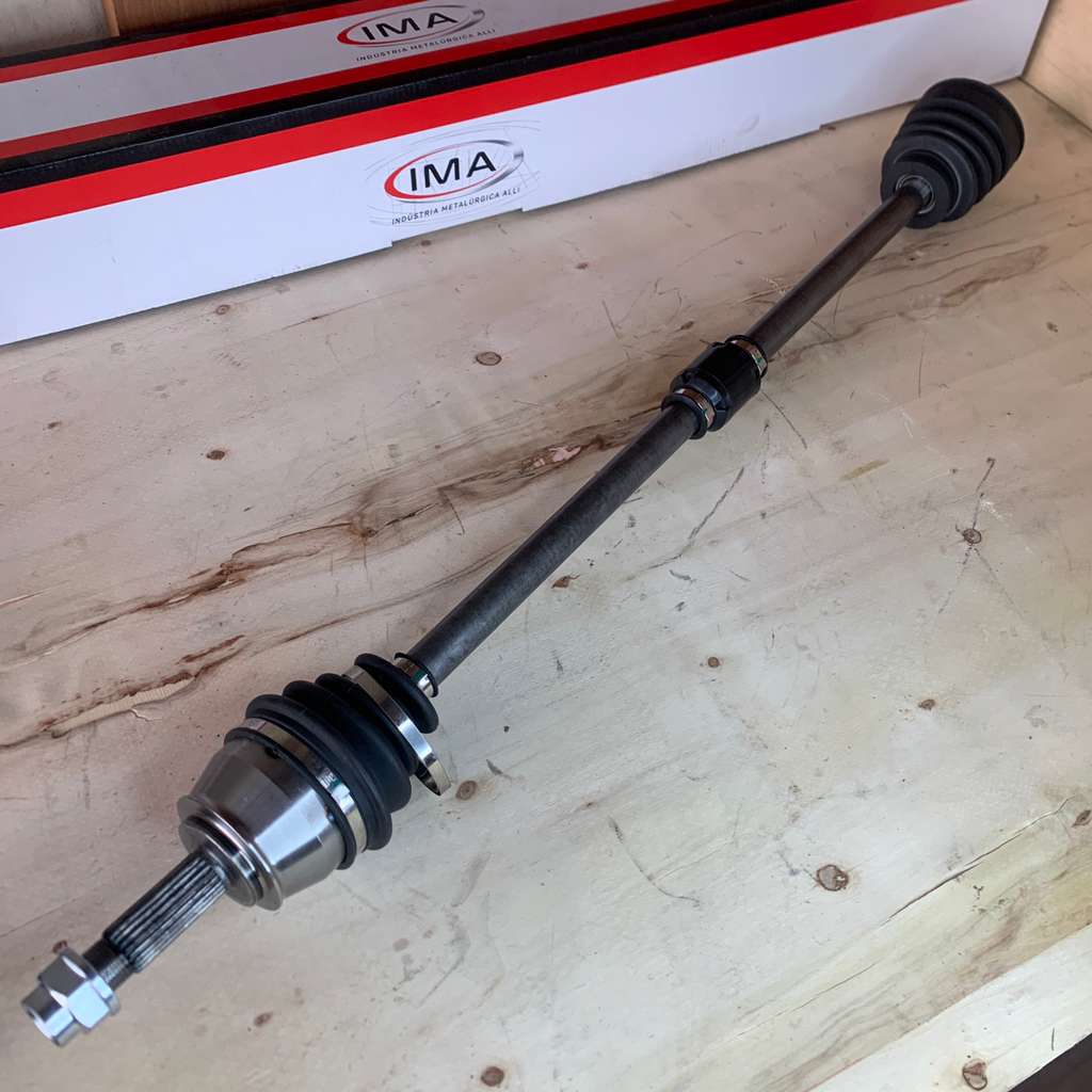 EJE TRIPOIDE LARGO  DERECHO C/PUNTA -TRICETA